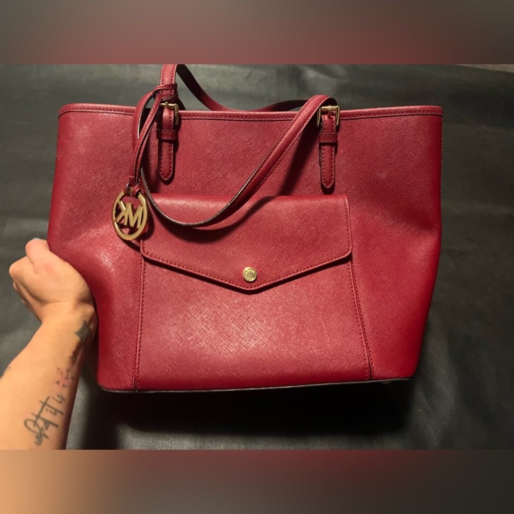 Michael Kors Women's Bright Red Jet Set Medium Leather Pocket Tote